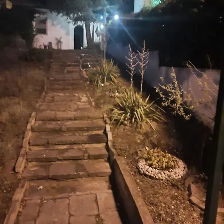Entire House With Private Garden And Garage * ساني بيتش